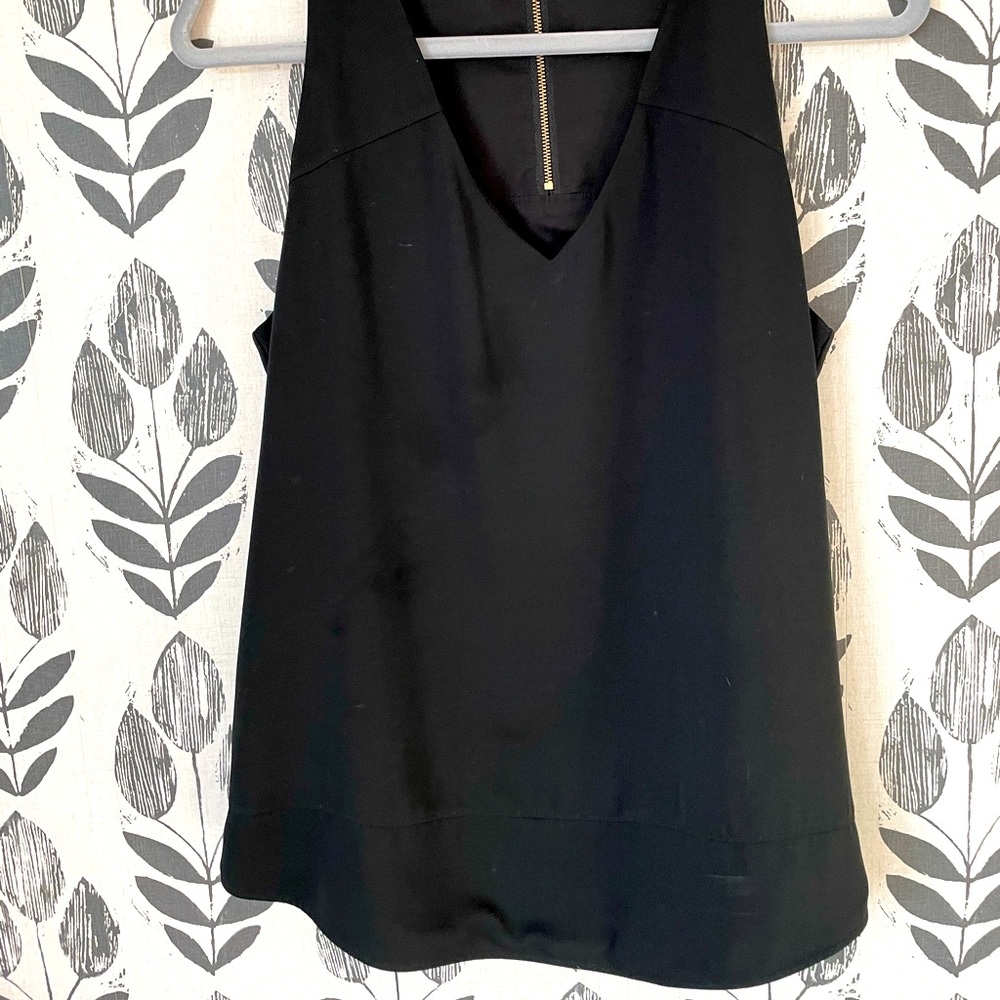 Banana Republic black zip back tank
